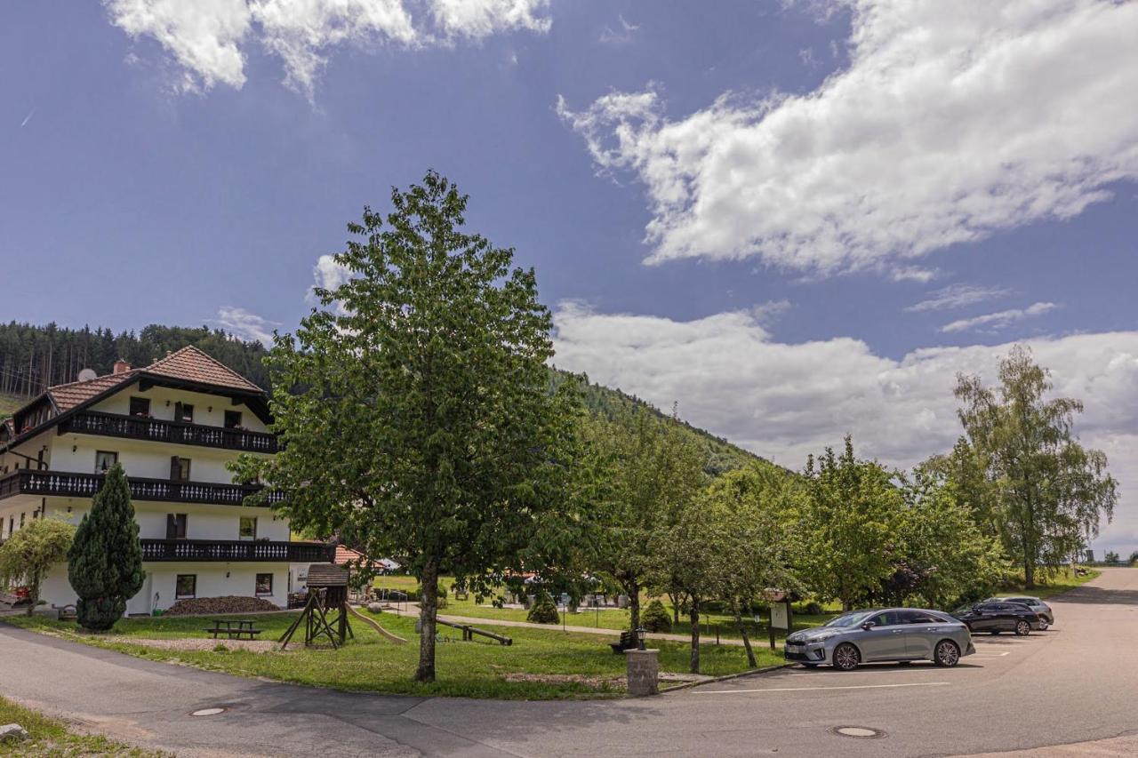 Wohlfühlhotel Landmann Steinen  Exterior foto